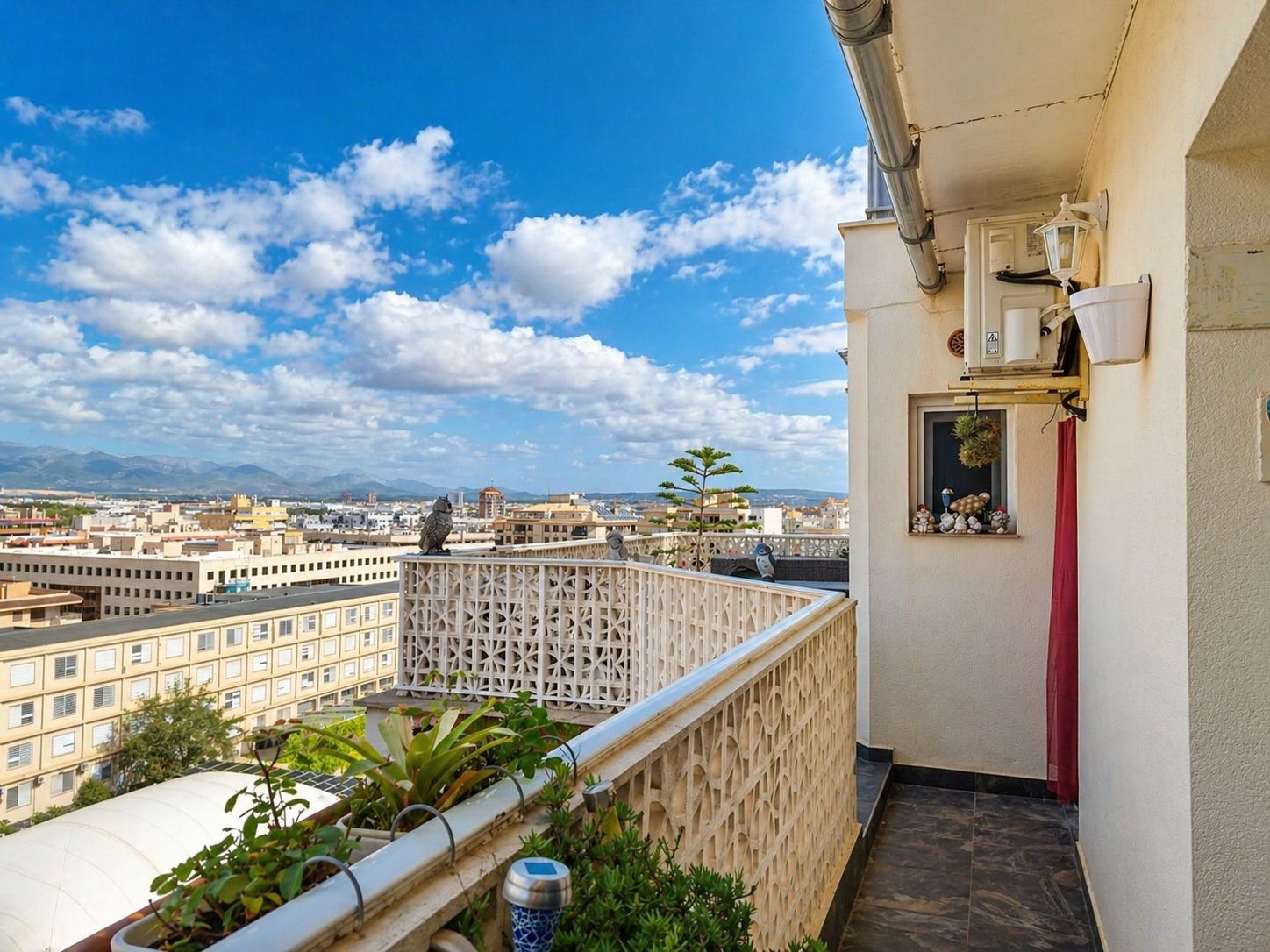 Atico con tres terrazas y vistas despejadas en  Plaza Paris